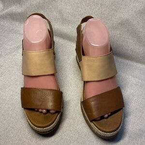 Sorel Women's Joanie II Hi Slingback Sandal. Size 9,5